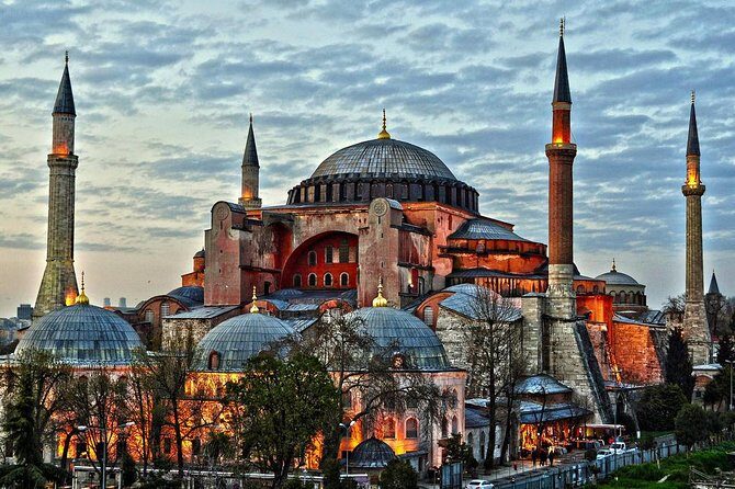 7 Days Istanbul, Cappadocia and Ephesus Tour - Istanbul Airport to the old district: your first win is smooth logistics
