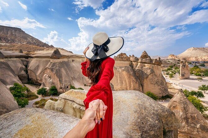 Best of Cappadocia 3 Days Tour - Optional Hot Air Balloon - Day 2: sunrise balloon option, Rose Valley hike, and Cavusin