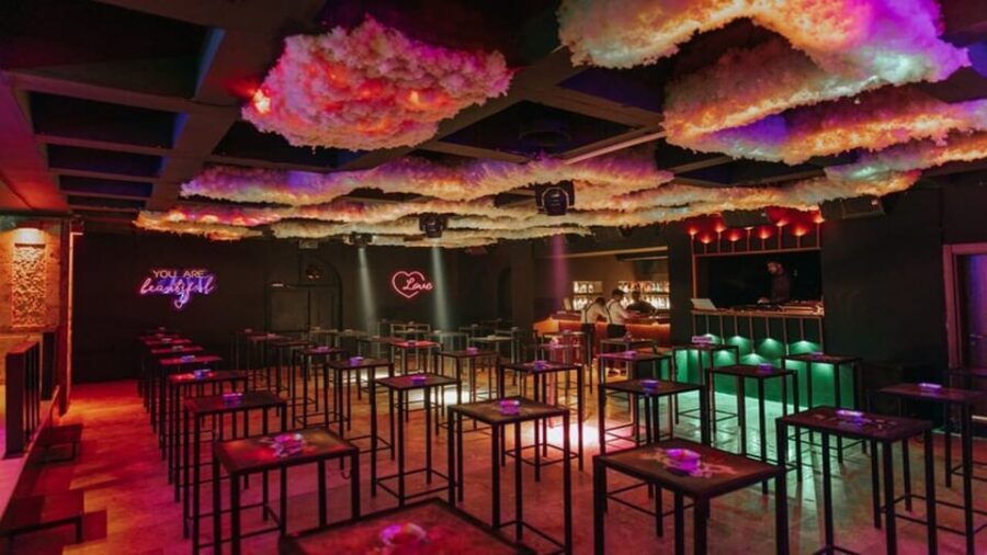Cappadocia: Guided Bar Crawl with Hotel Pickup and Snack - Nightlife With Pickup: What This 4-Hour Bar Crawl Really Delivers