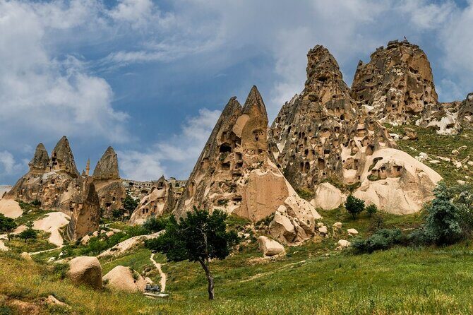 Cappadocia Guided Red Tour with Lunch & Entrance Fees - Getting Started in Göreme: Pickup, Comfort, and How the Day Feels