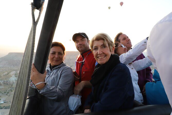 Cappadocia Hot Air Balloon Tour With Transfer - The 6:30am transfer and light breakfast that keeps you calm (not chaotic)