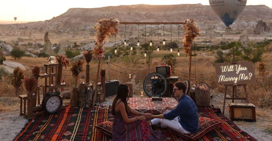 Cappadocia: Love Valley Proposal Service with Transfers - Early pickup and smooth transfers from Nevşehir Province