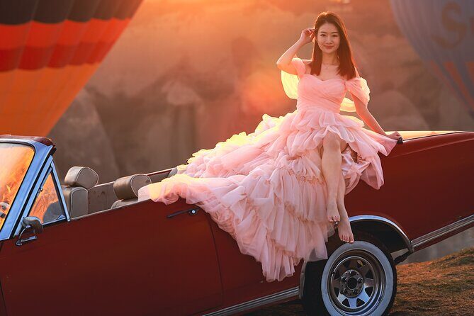 Cappadocia Private Photo Shoot with Flying Dress & Vintage Car - How Enes and the Assistant Keep Your Posing Easy