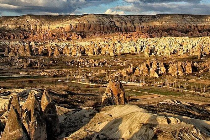 Cappadocia Red Tour: A Day of Exploration with an Expert Guide - Avanos Pottery Town on the Red River: Watching Red Clay Skills