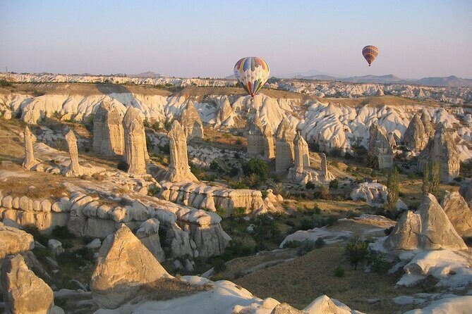 Cappadocia Red Tour: A Day of Exploration with an Expert Guide - Lunch in Avanos: Turkish Food Included, Drinks Extra