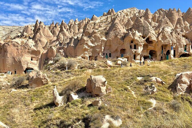 Cappadocia Red Tour: A Day of Exploration with an Expert Guide - Start Smart in Göreme: Pickup, Minibus Comfort, and How the Day Flows