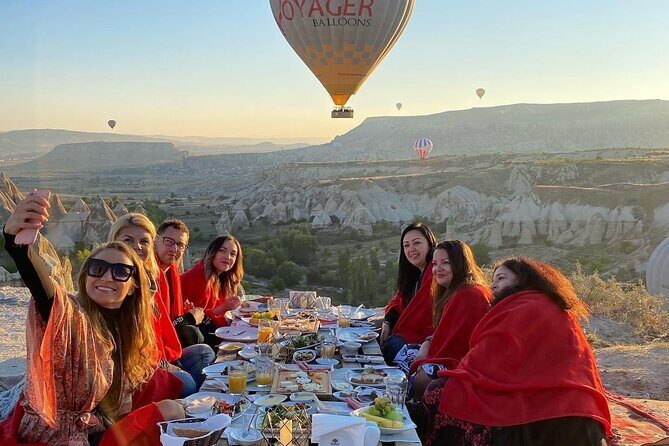 Cappadocia Sunrise Breakfast With Hot Air Balloons - Traditional Turkish Breakfast: What You Should Expect to Taste