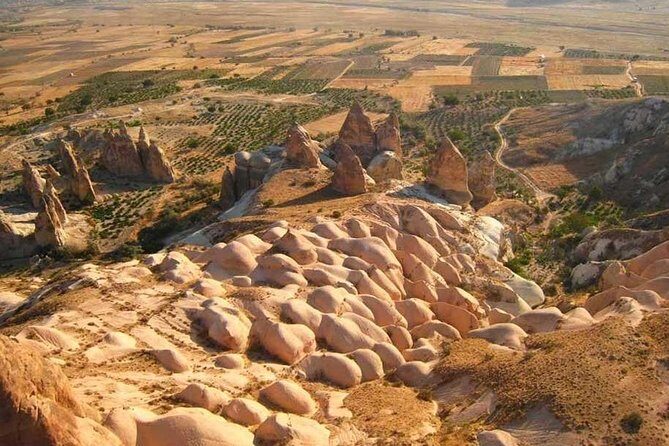 Full-Day Red Tour of Cappadocia with Lunch - Hotel Pickup, Then Straight to Göreme Open Air Museum