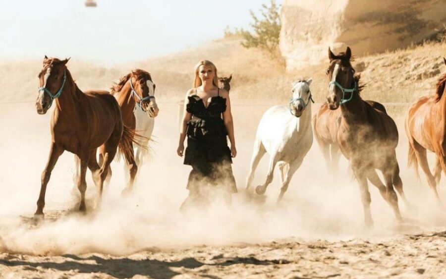 Goreme: Cappadocia Horse Riding Tour with Transfers - The Valleys on Horseback: Rose, Meskendir, and Red