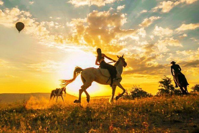 Horse Riding in Cappadocia in fairy chimeys - Red Valley Top Break and the Cross Church Cafe Moment
