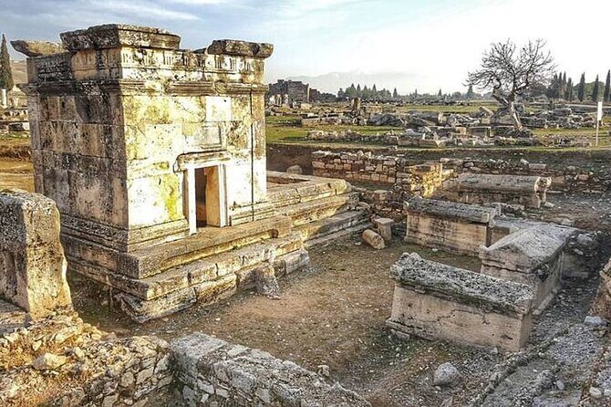 Pamukkale Tour from Kusadasi with Hot Air Balloon Flight - Lunch and the art of not wasting limited time