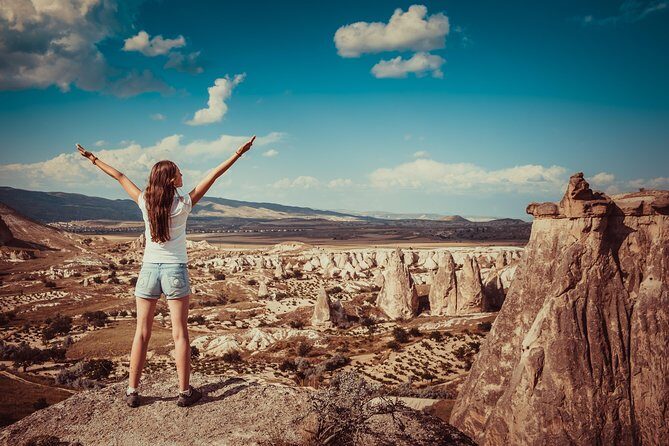 Private Cappadocia Highlights Tour - Uchisar Castle and Pigeon Valley: Your Best Photo Windows