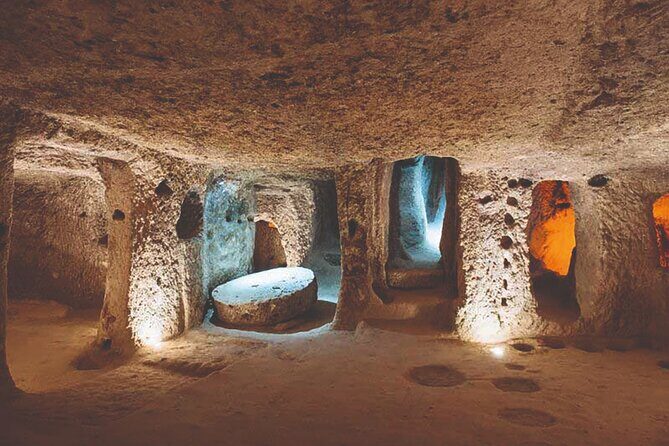 Private Cappadocia's Historic Treasures Tour - Gümüşler Monastery: Byzantine cave frescoes outside the main bustle