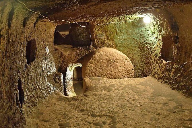 Private Green Cappadocia Tour With Guide&Vehicle - Stop 1: Ihlara Valley canyon (100 meters deep) in about 1 hour