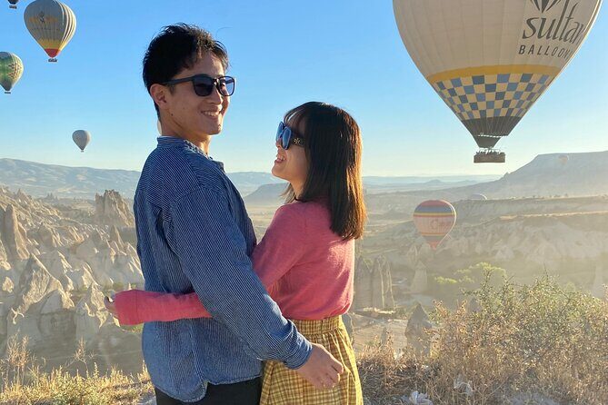 Sunrise Balloon Watching Tour with Photographer in Goreme - Love Valley sunrise panorama: closer views with a big-picture feel